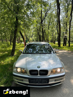 BMW 320i