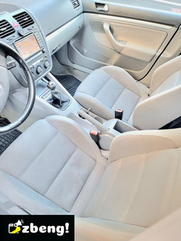 Golf v 1.6i 2005 navigatie, încalzire scaune, 6trepte, dublu climatronic. 2500 pret fix
