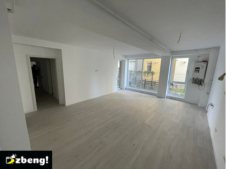 Apartament cu 3 camere si curte de vanzare in spatele benzinariei Esso -Giroc