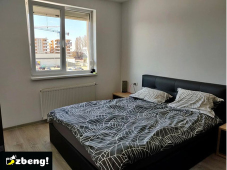 Apartament cu 2 camere complet mobilat și utilat, strada asfaltata.
