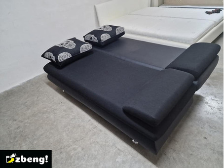 CANAPEA EXTENSIBILA MODEL NOU IMPECABILA! 200/140 CM!